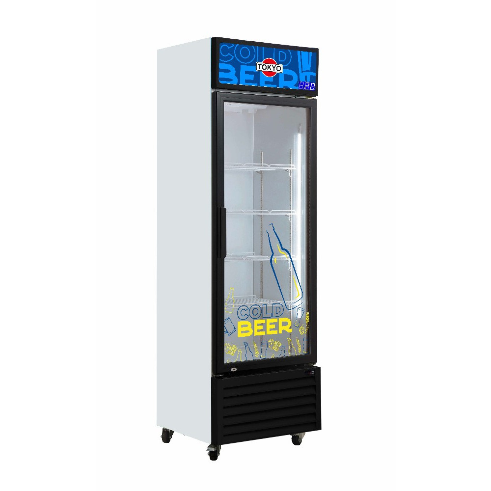 El visicooler Tokyo es ideal para exhibir y mantener las bebidas bien frías, especial para el uso en el ámbito doméstico como en el comercial.

Descripción
* Rango de temperatura -6° a 0°C.
* Temperatura y termostato digital.
* Capacidad 390 litros neto.
* Puerta con doble vidrio.
* Fio seco tropicalizado.
* Cerraduras y llaves.
* Luces Led.

MEDIDAS DEL PRODUCTO.
* 650x610x2079 mm.

Imágenes meramente ilustrativas. Imágenes e información sujetas a cambios sin previo aviso.
Medidas del Packaging
- ANCHO: 65 CM
- ALTO: 211 CM
- LARGO: 70 CM
- PESO: 83000 GR