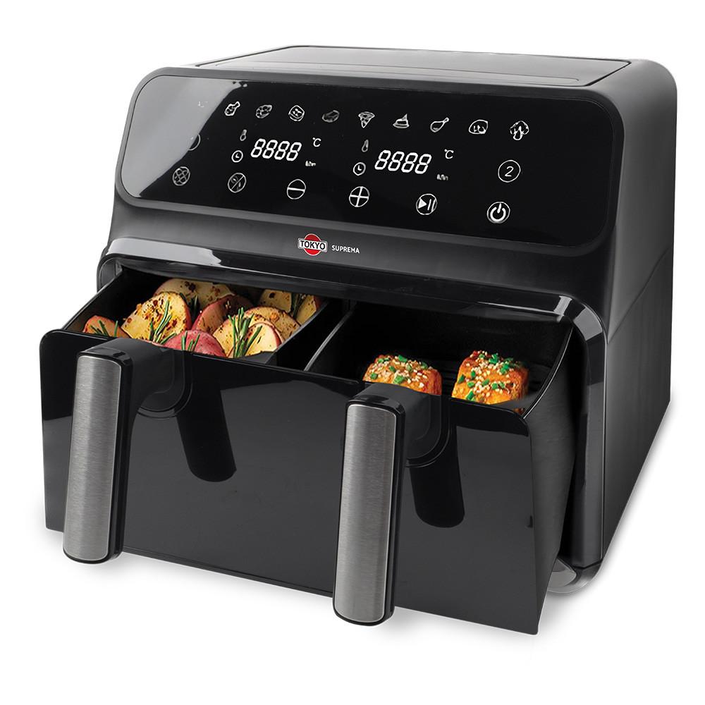 El AIR FRYER Tokyo SUPREMA de 8 litros es ideal para una fritura más saludable. Es fácil de limpiar, segura y económica para uso cotidiano.

* Menús prácticos Descongelar, Papas Fritas, Alitas y Mulsos de Pollo, Carne, Langostinos, Pescado y Tortas.
* Fríe al aire hasta con un 75 % menos de grasa que los métodos tradicionales.
* Piezas aptas para lavavajillas cesta y recipiente fáciles de limpiar.
* Cocina y tuesta alimentos rápidamente con calor de convección.
* Elimina suavemente la humedad de las comidas.
* Panel de control independiente por canasta.
* Amplio rango de temperatura 60ºC a 200ºC.
* Temporizador de 60 minutos.
* Capacidad 8 litros.
* Potencia 1.700W.

Imágenes meramente ilustrativas. Imágenes e información sujetas a cambios sin previo aviso.

Medidas del Packaging
ANCHO	28.6 CM
ALTO	35.2 CM
LARGO	33 CM
PESO	8000 GR