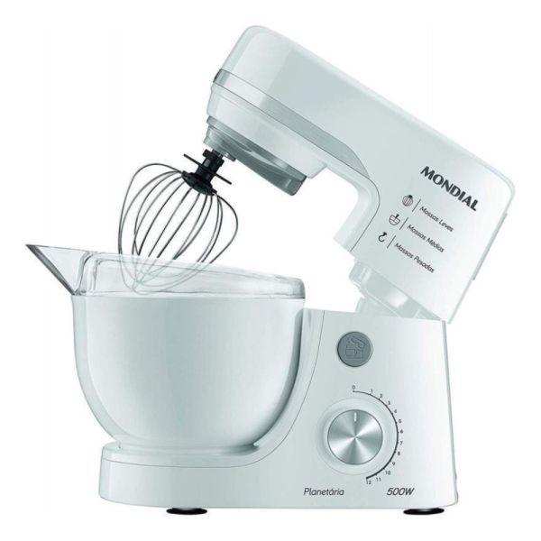 Experimentá la excelencia en la preparación de tus recetas con la Batidora Planetaria Inoxidable Mondial. Con 700W de potencia, batido planetario y 12 velocidades, esta batidora garantiza un rendimiento óptimo para todo tipo de masas. Su diseño incluye un bowl de 4,5L, espátula y sistema de apertura automática, brindando practicidad y precisión en cada preparación.

Marca: Mondial
Color: Blanca
Potencia: 700W
Batido Planetario: Sí
Capacidad del Bowl: 4,5 Litros
Velocidades: 12
Incluye: 3 tipos de batidores, sistema de apertura automática y tapa antisalpicaduras