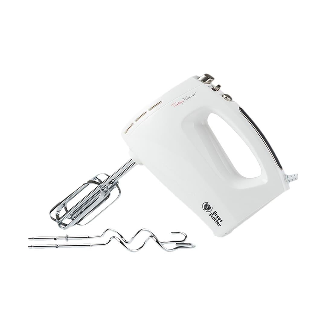 • Motor de 250 watts para un óptimo rendimiento
• Práctico botón PUSH que expulsa fácilmente los batidores.
• 5 velocidades + función turbo.
• Mango ergonómico con goma.
• Incluye resistentes batidores y amasadores de acero.
• inoxidable otorgando mayor versatilidad.